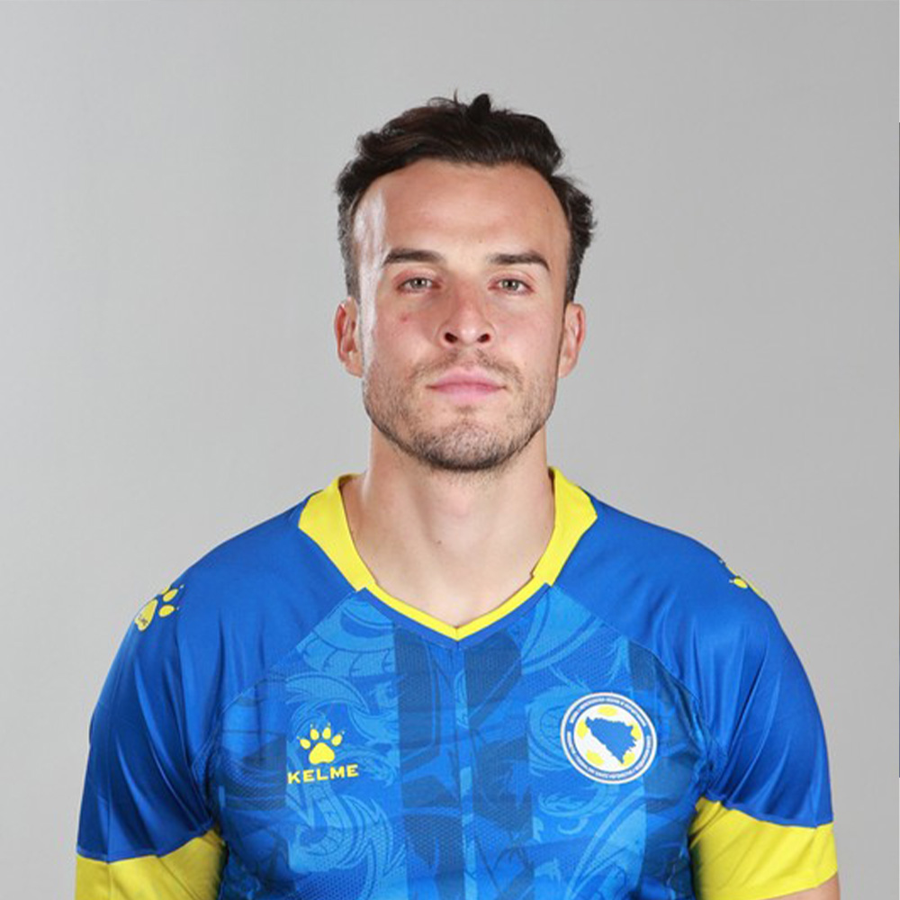 Haris Tabaković